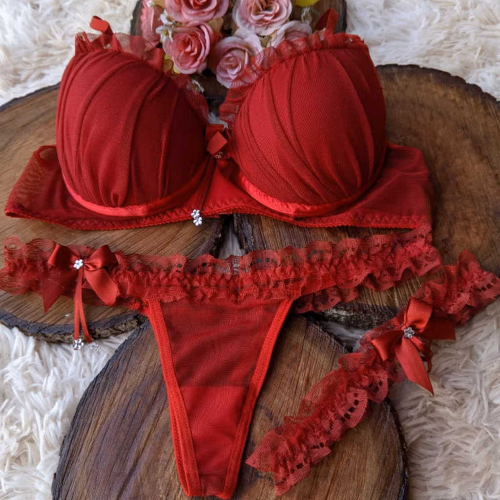 Conjunto de Lingerie Vermelho Luxo com Tule e Renda + perneira